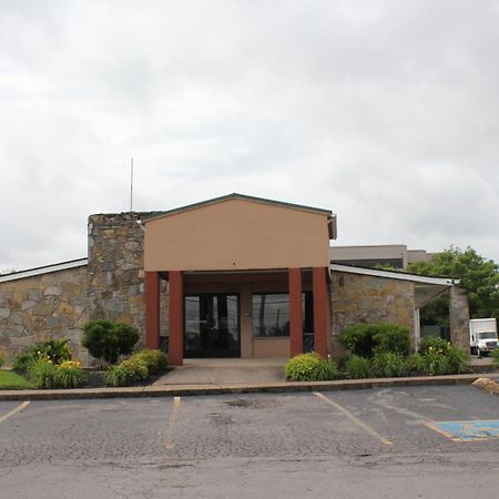 Executive Inn & Suites Nashville Exterior photo